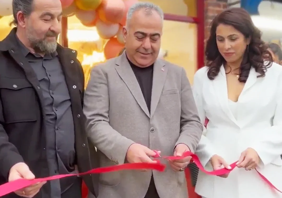 Jayliee Hair & Beauty Kuzey Londra’da Hizmete Açıldı